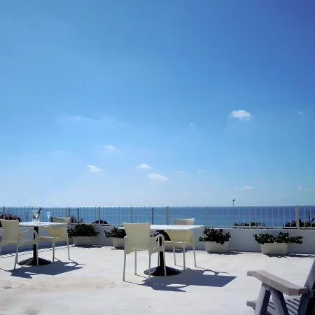 Hotel Vistamare 3*